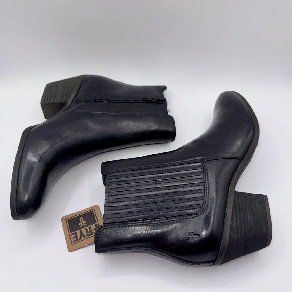 Frye Sandra Boots Women's Size 8.5 Black‎ Leather Bootie